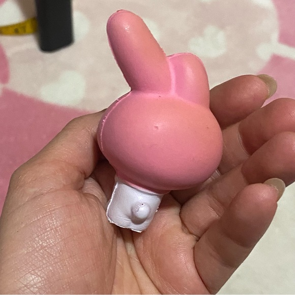 Sanrio My Melody Kawaii Keychain & Squishy Figure - Picture 4 of 8